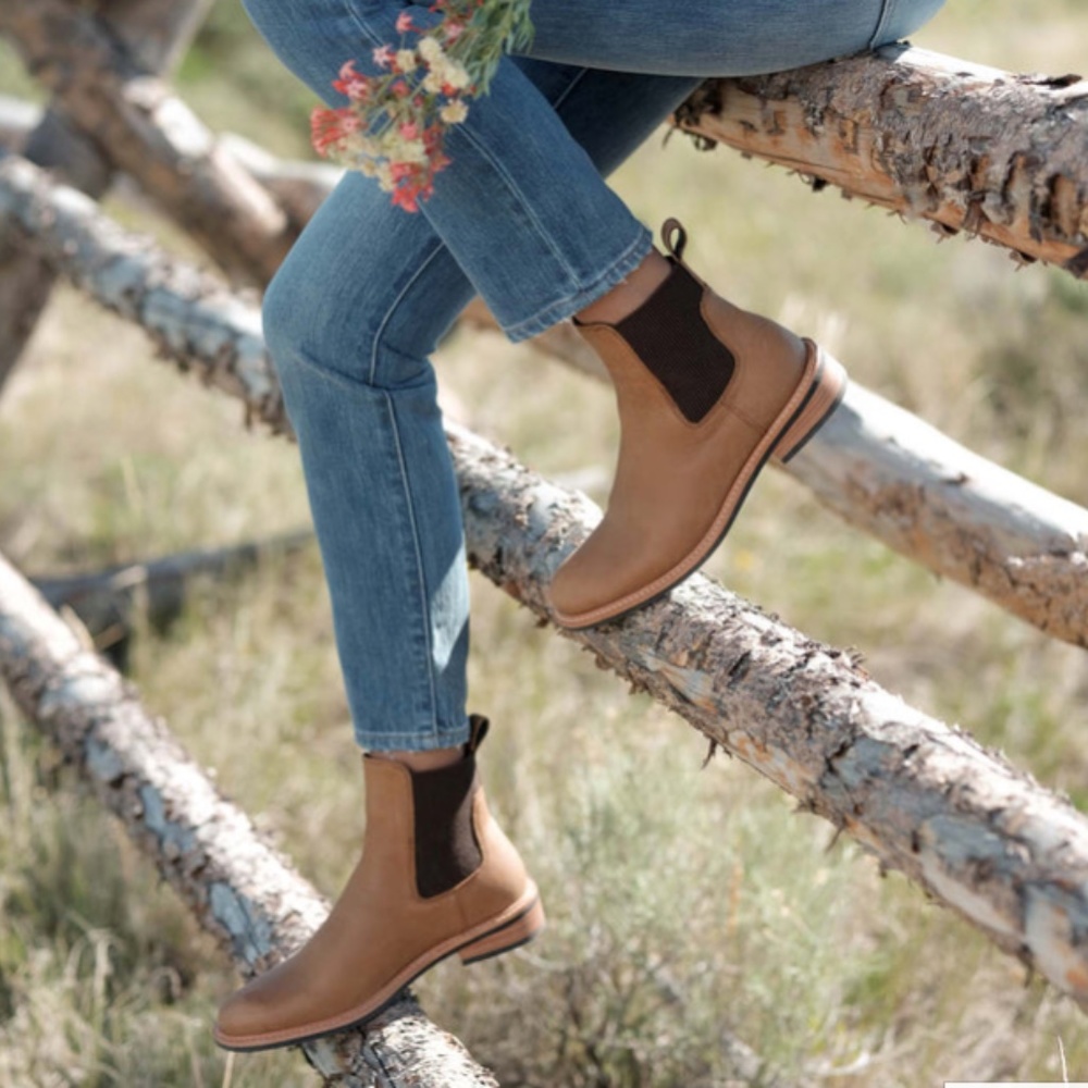 Nisolo Carmen Chelsea Boot-  Tobacco